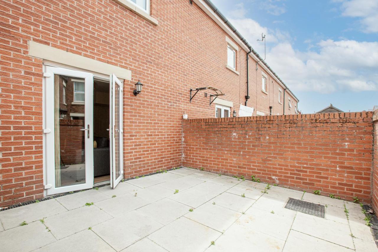 Oxheys House - 5 Bedrooms Contractors Parking Preston  Exterior photo